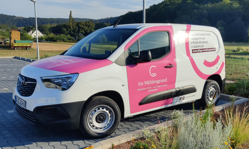 20220819 Rosalie Min