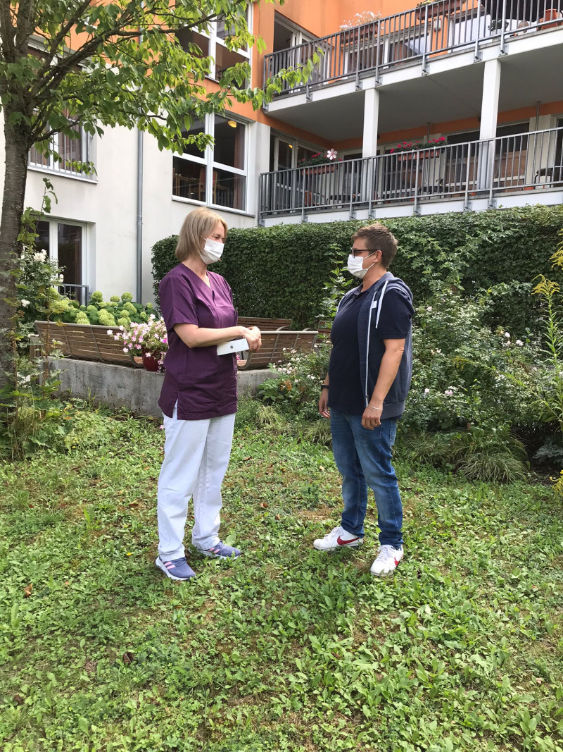 Frau Kiss Ausbildung Fertig